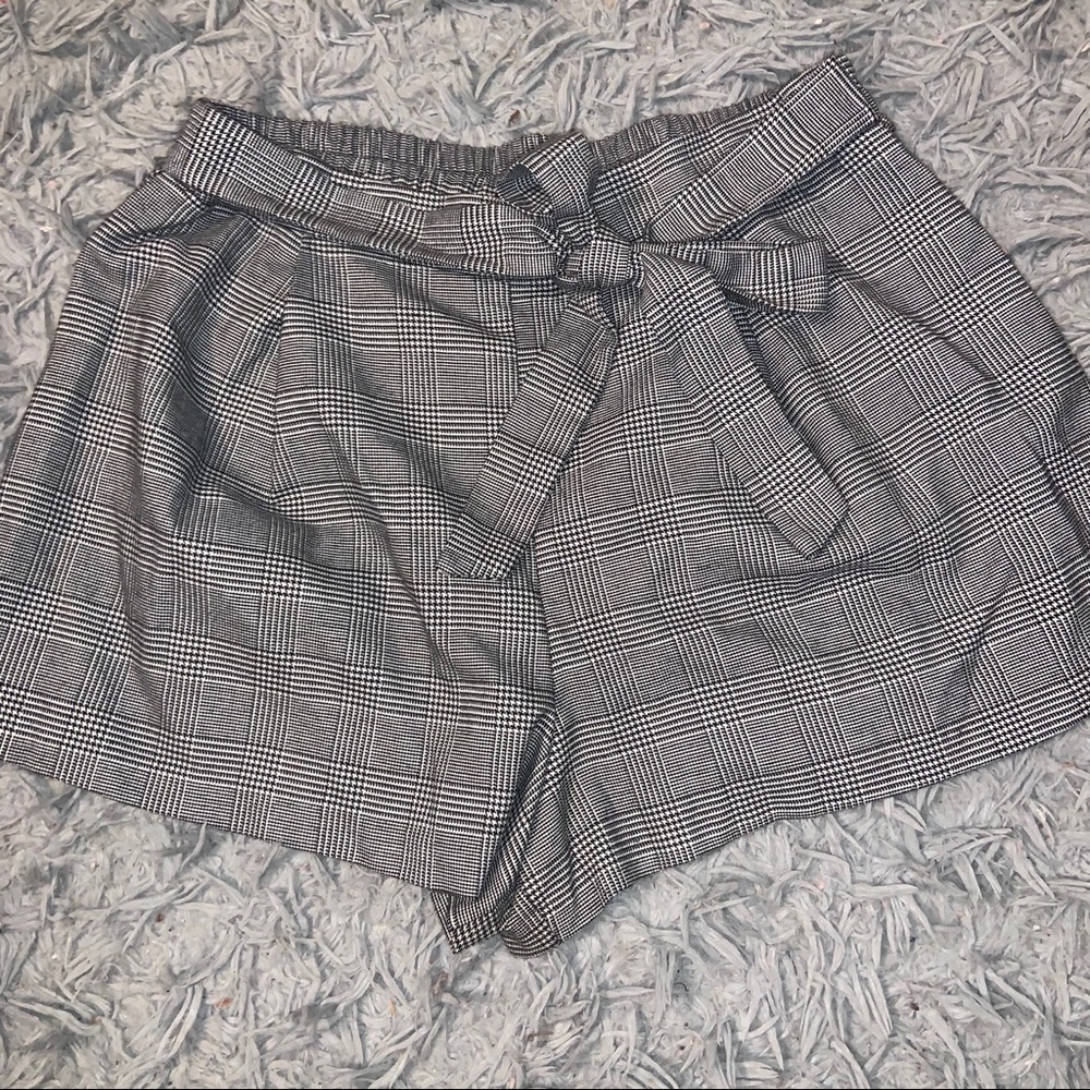 Cute shorts - Picture 2 of 5